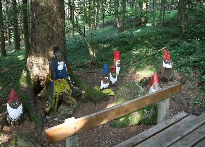 Kirchenwirt Han/Misafirhane Kreuzen (Upper Austria)