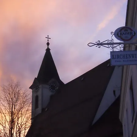 Kirchenwirt Kreuzen (Upper Austria)