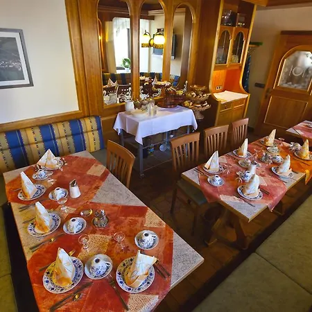 Kirchenwirt * Kreuzen (Upper Austria)