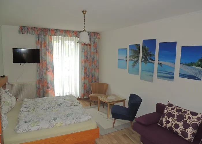 Kirchenwirt Värdshus Kreuzen (Upper Austria)